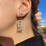 Orecchino pendente LOVE con Zirconi bianchi - Soffio Jewels